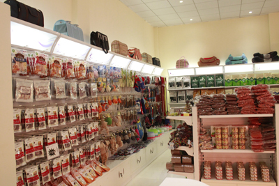 1479715302979069.jpg 样板店货架-6.JPG